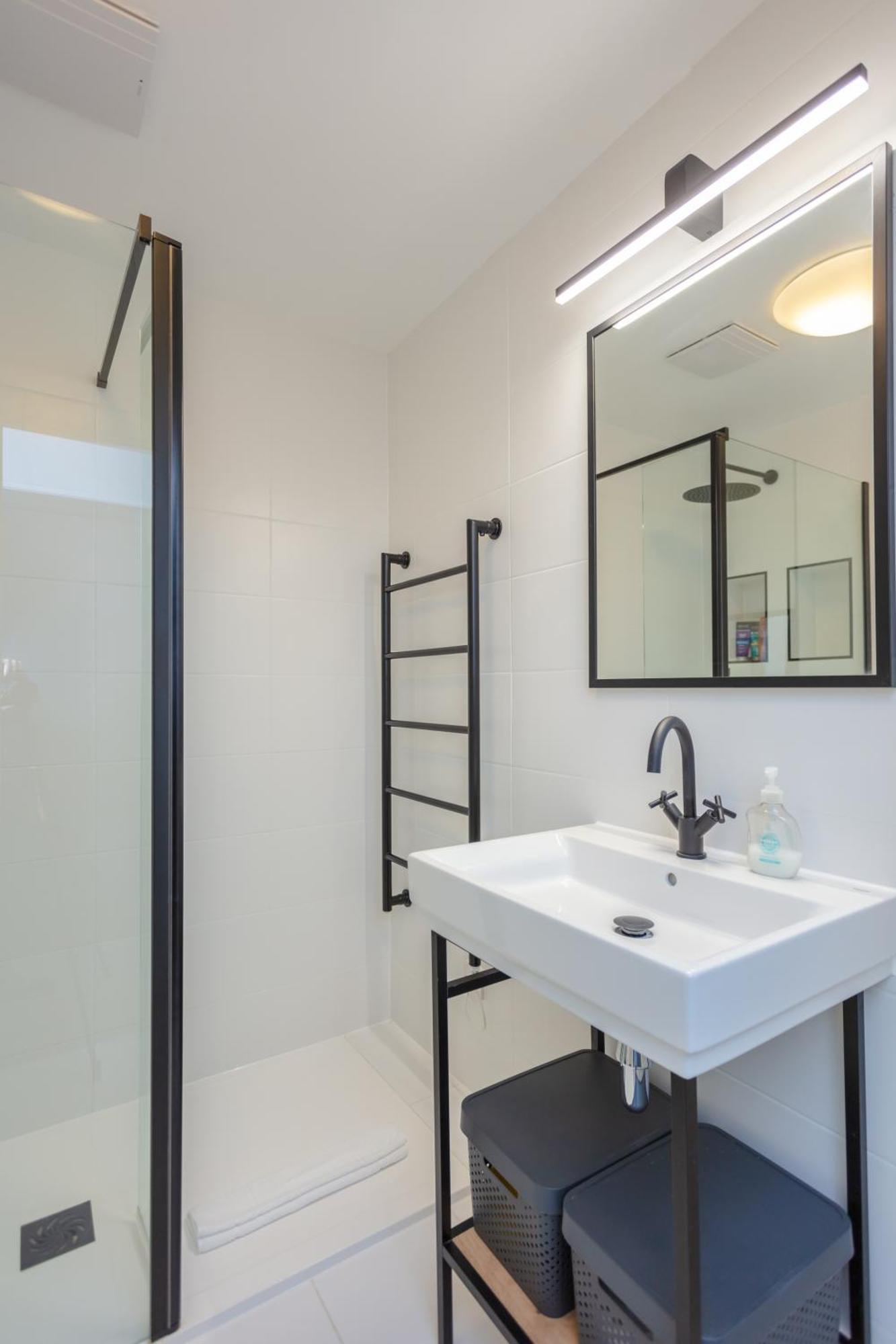 Stylish 1 Bedroom Apartment In Holborn In A Great Location لندن المظهر الخارجي الصورة